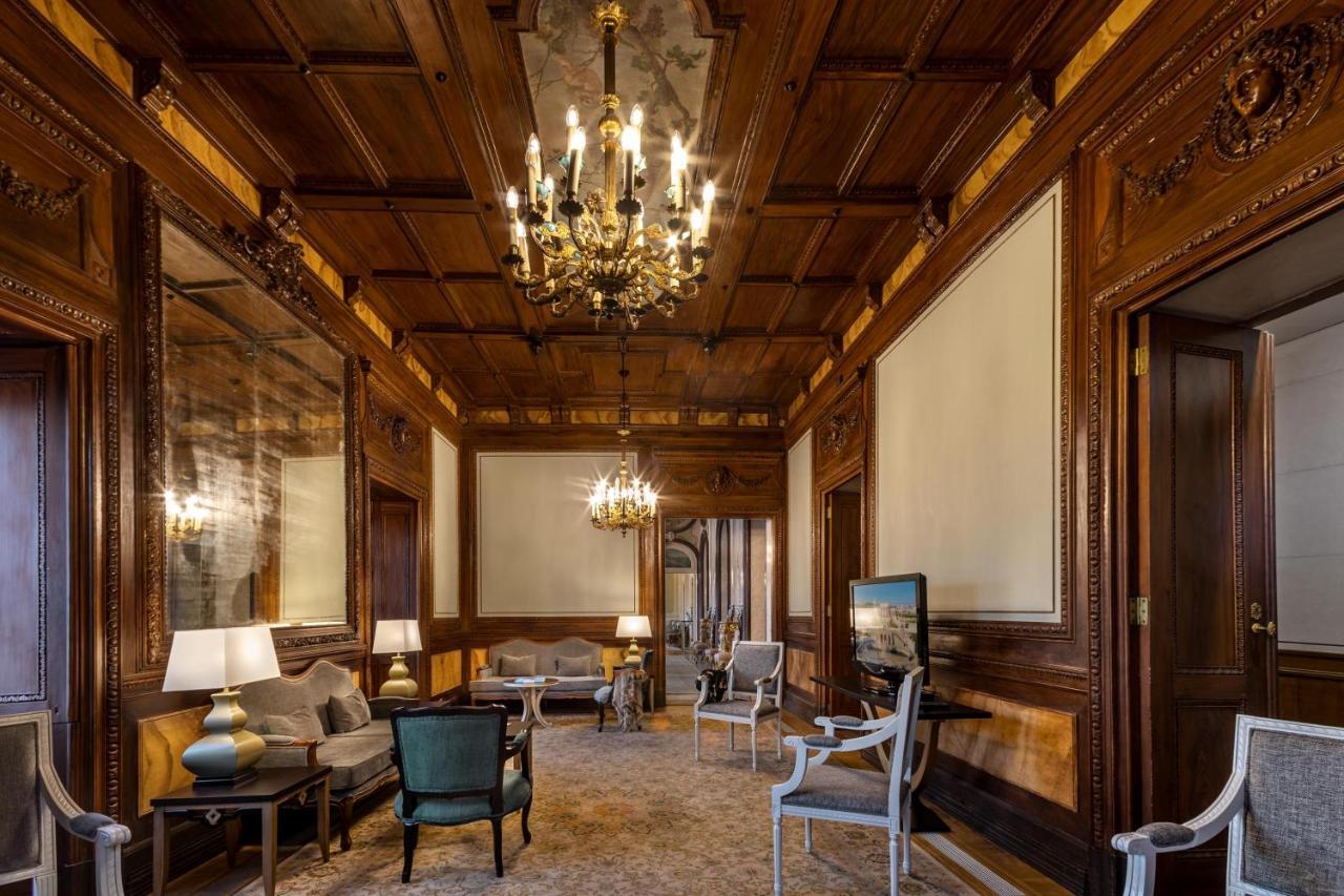 Pousada Palacio De Estoi - Small Luxury Hotels Of The World Extérieur photo The West Corridor