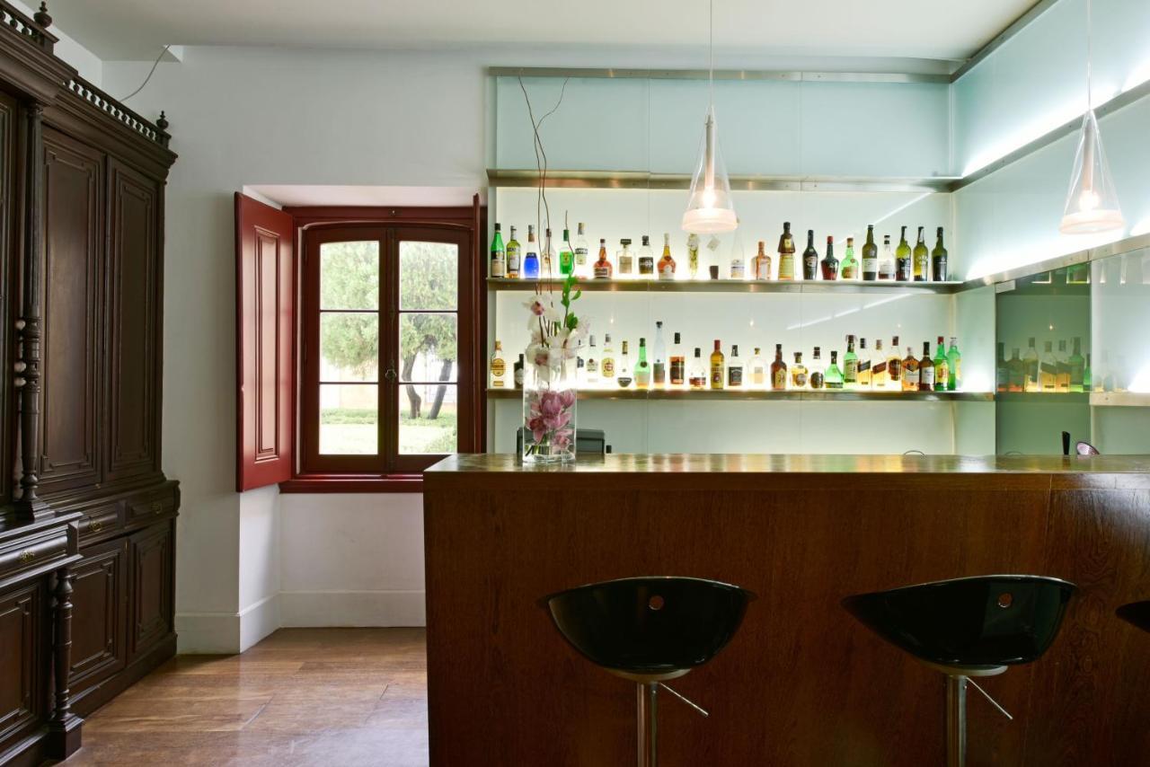 Pousada Palacio De Estoi - Small Luxury Hotels Of The World Extérieur photo The bar at the 18th-century villa