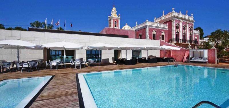 Pousada Palacio De Estoi - Small Luxury Hotels Of The World Extérieur photo The hotel's swimming pool