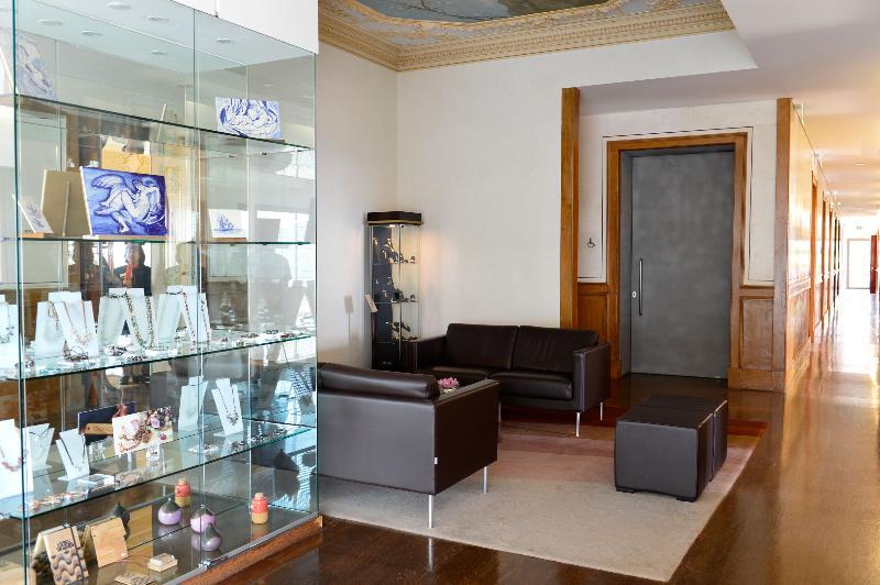 Pousada Palacio De Estoi - Small Luxury Hotels Of The World Extérieur photo The interior of the museum