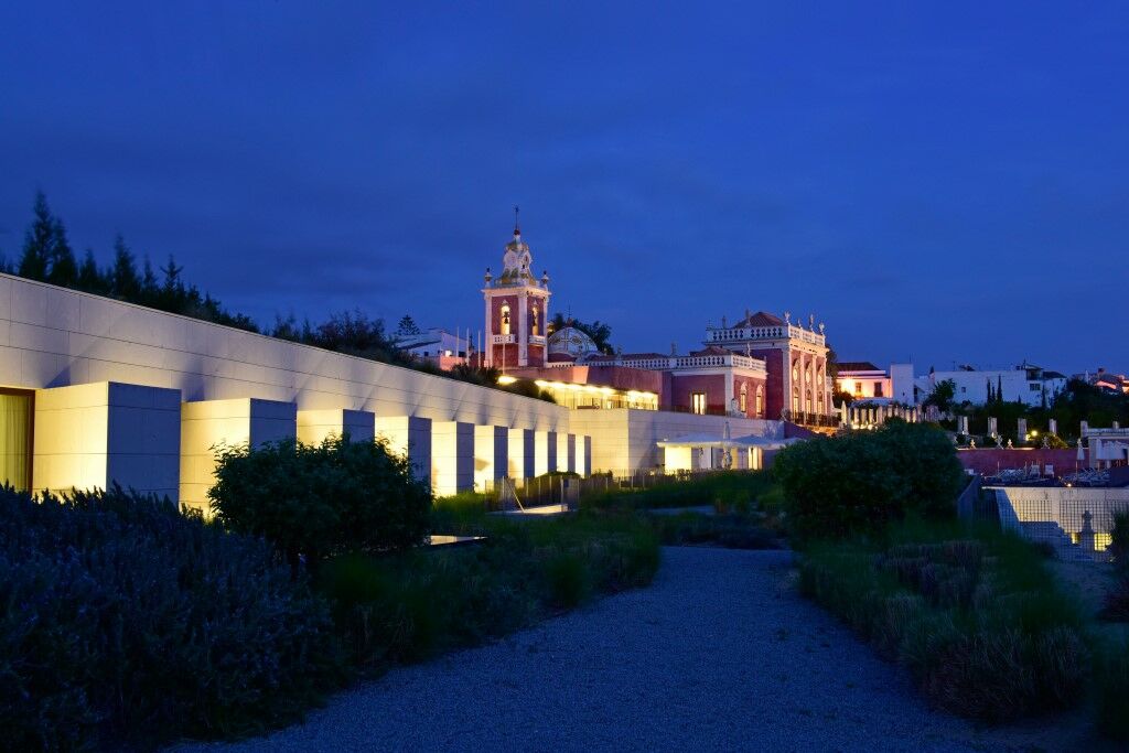 Pousada Palacio De Estoi - Small Luxury Hotels Of The World Extérieur photo The museum at night
