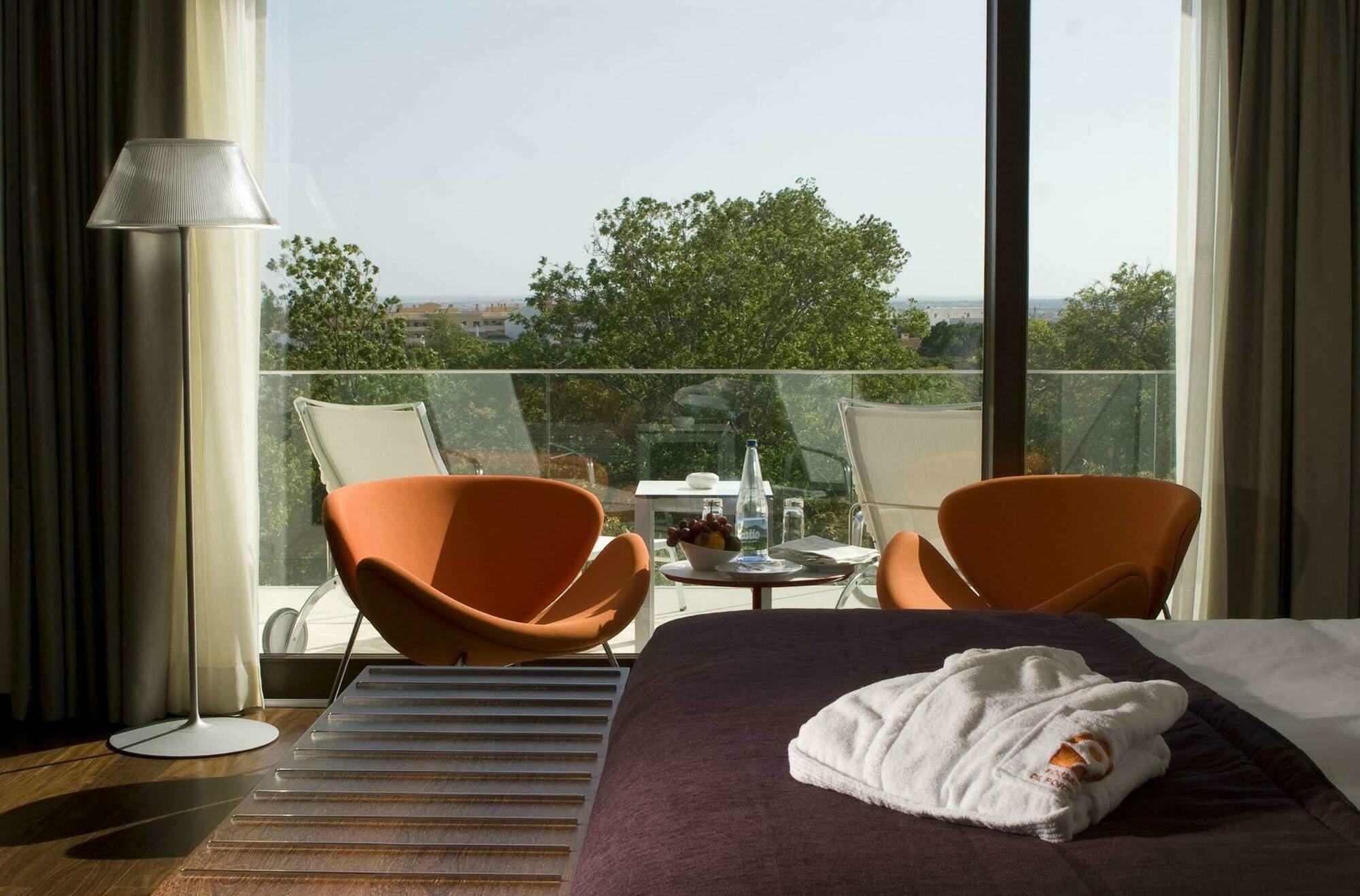 Pousada Palacio De Estoi - Small Luxury Hotels Of The World Extérieur photo A room at the hotel